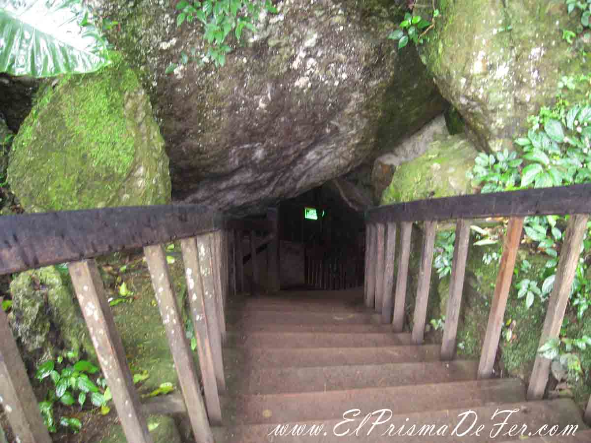 Entrada a Paradise Cave