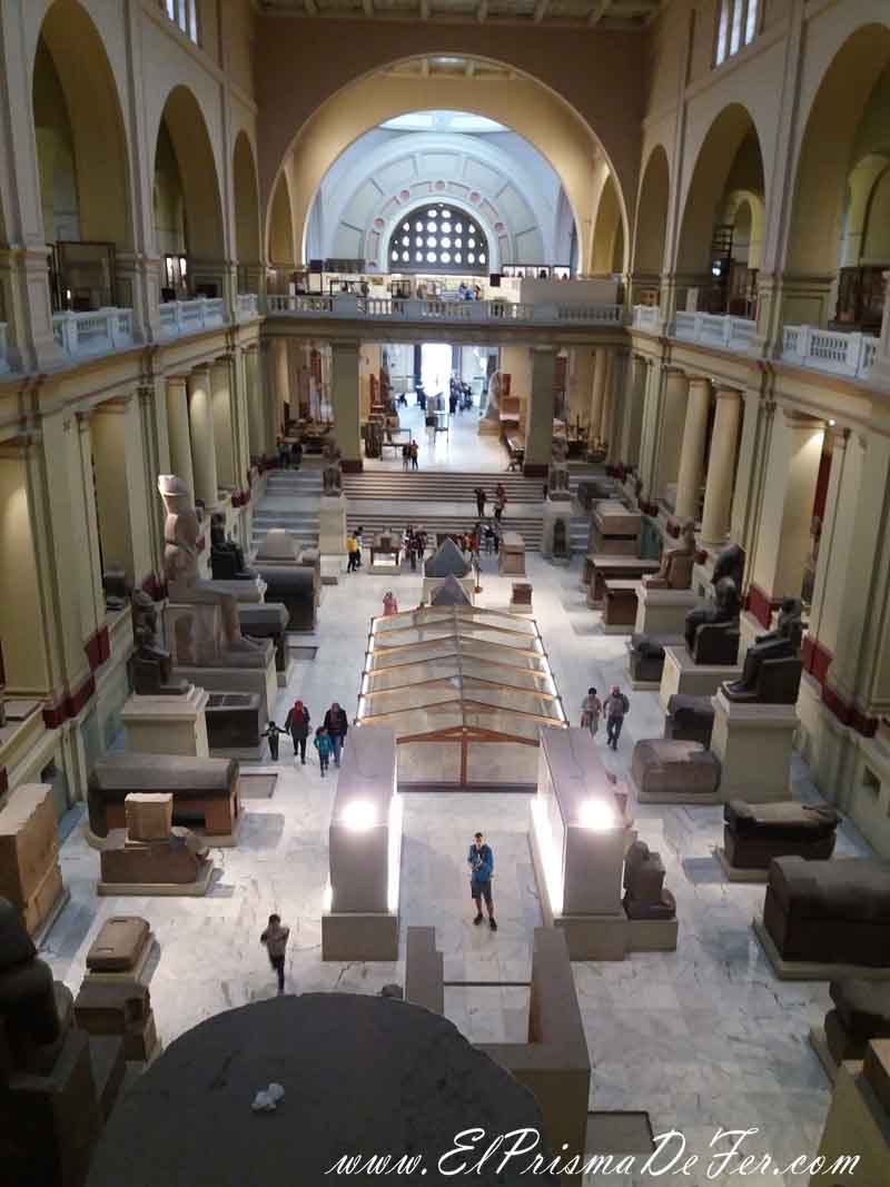 Hall Central del Museo de El Cairo