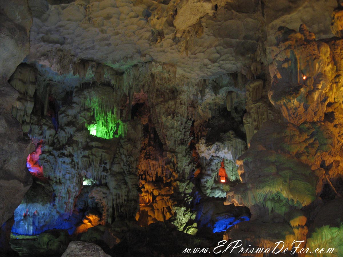 Sung Sot Cave en Halong Bay
