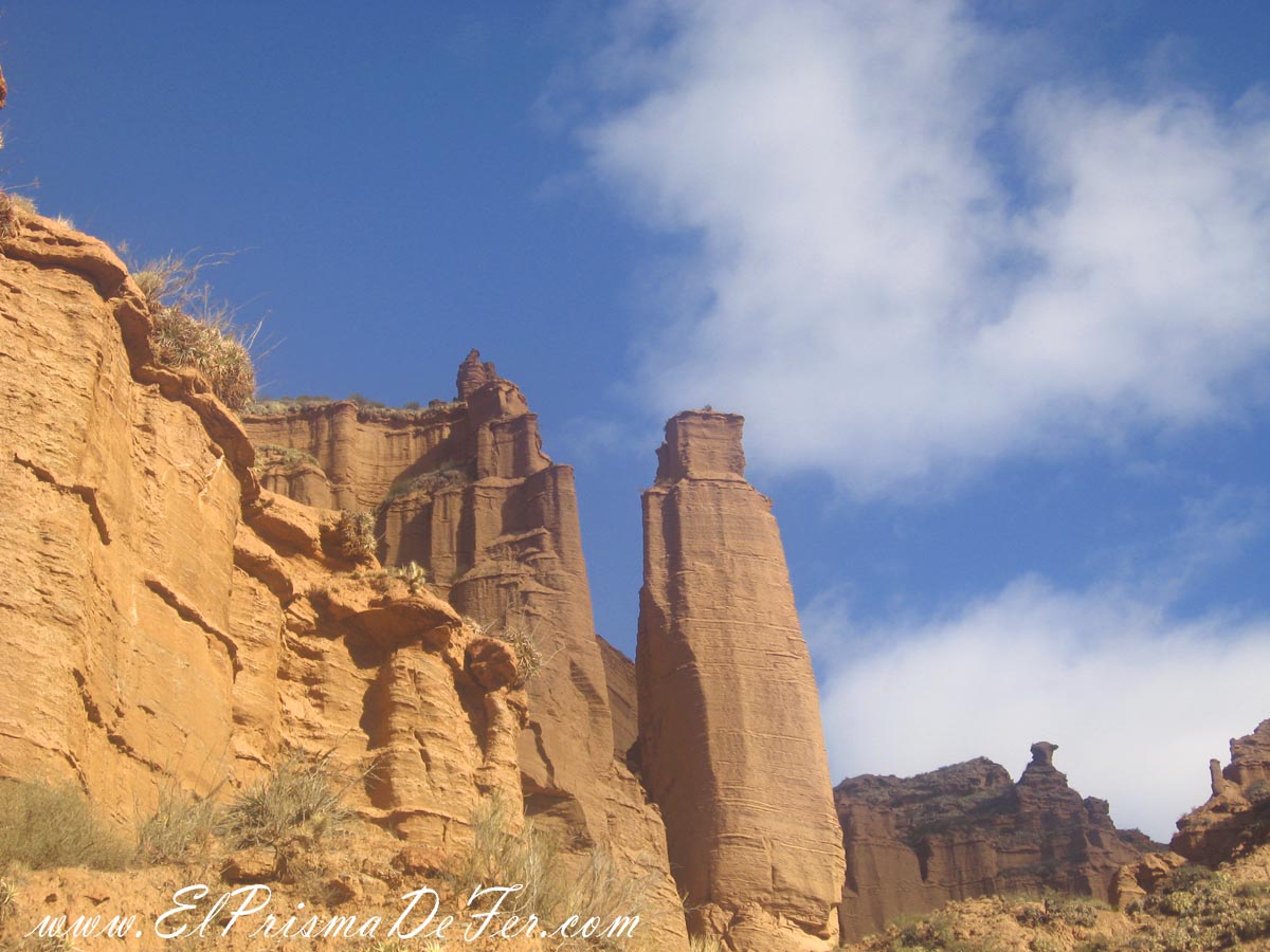 Farallones en Sierra de las Quijadas