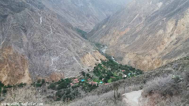 Las vistas mientras bajamos al Oasis de Sangalle son preciosas también