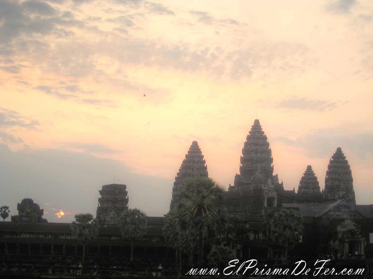 Amanecer en Angkor Wat - Cambodia