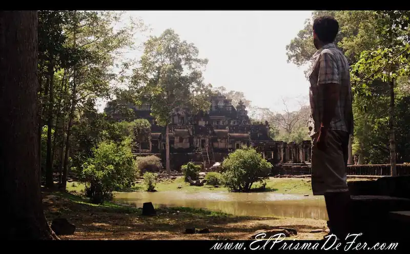 Templo Baphuon dentro de Angkor Thom
