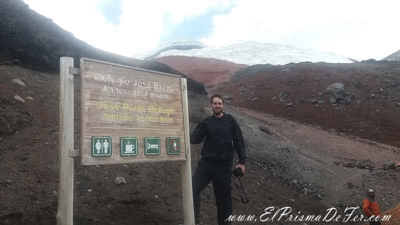 En el refugio Jose Rivas a 4.864 mts.