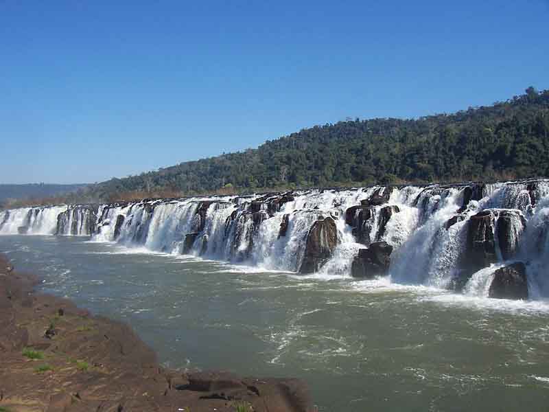 Salto del Mocona. Foto sacada por Leandro Kibisz (CC BY-SA 2.5, https://commons.wikimedia.org/w/index.php?curid=982941)