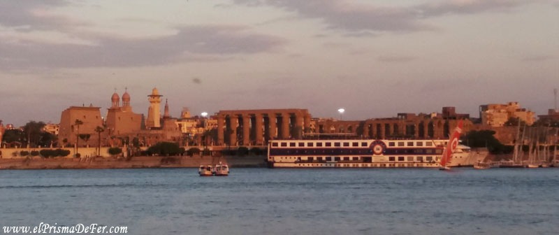 Vista del Río Nilo desde la ribera occidental de Luxor
