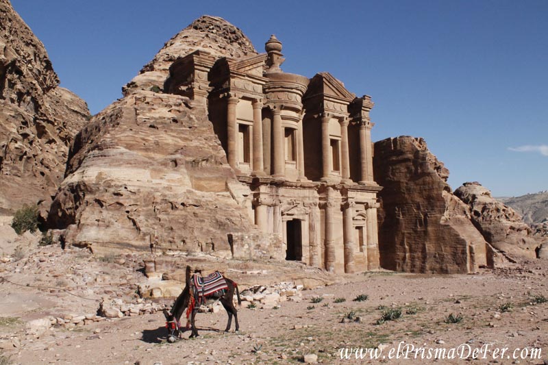 El Monasterio en Petra