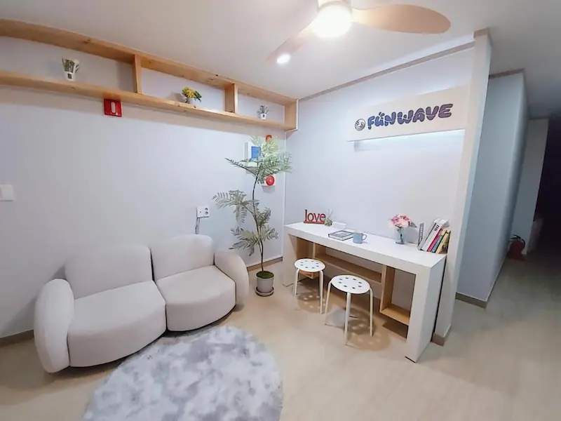 FUNWAVE Guest House