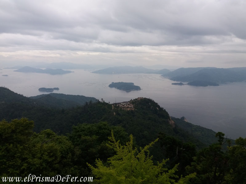 Vistas panoramicas desde la cumbre del Monte Misen en Miyajima