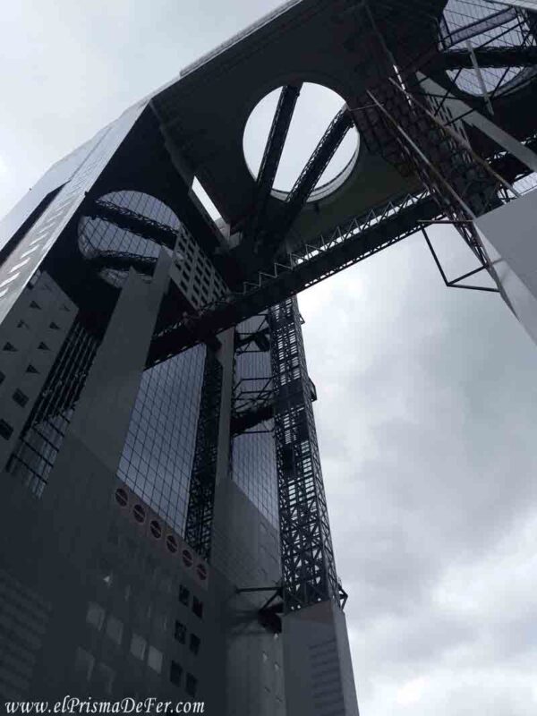 Diseño del Umeda Sky Building