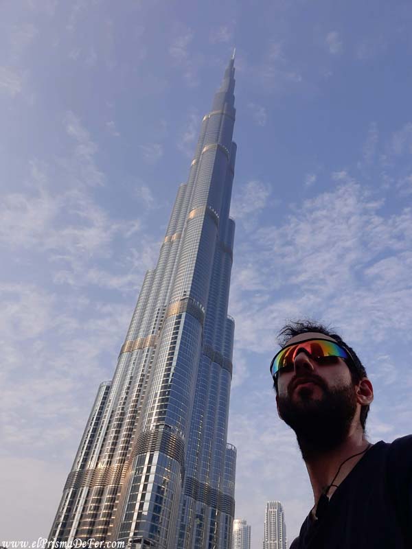 Quien lo diría...yo y de fondo el Khalifa :D
