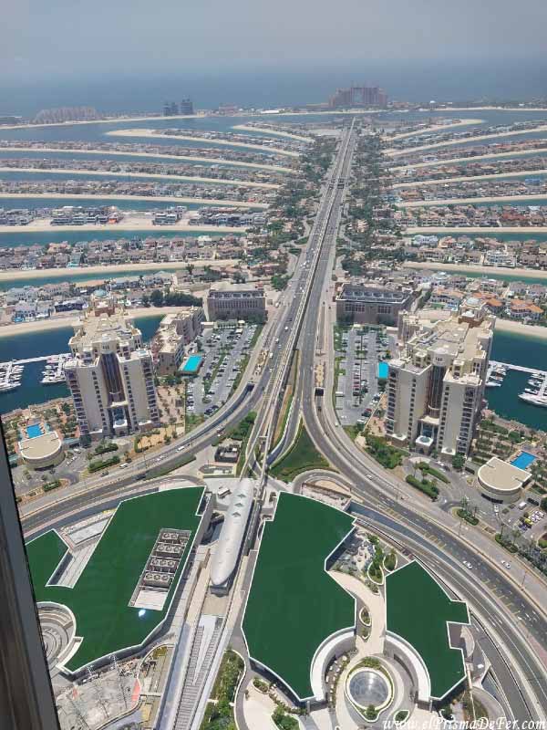 Vistas de Jumeirah Palm desde el mirador "The View at The Palm"