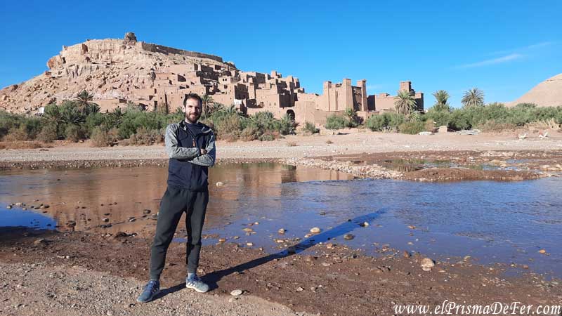 De fondo el Ksar Ait Ben Haddou