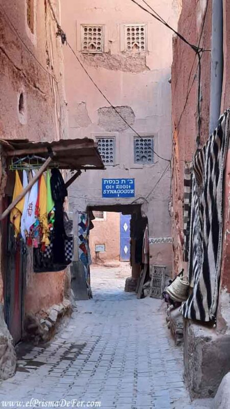 Callejones dentro del Kasbah de Taourirt de Ouarzazate