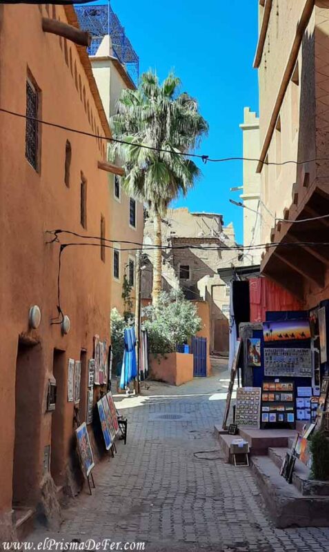 Tiendas de recuerdos dentro del Kasbah de Taourirt
