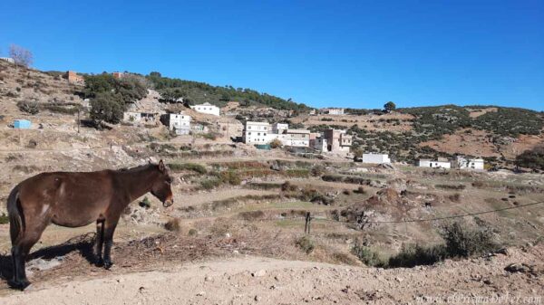 Pueblo de Bunnar en las montañas del Rif