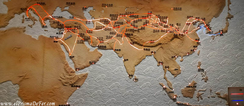 Mapa de la Ruta de la Seda mostrado en el museo en Xian, China