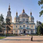 La Catedral de la Ascensión en Almaty - Kazajistán