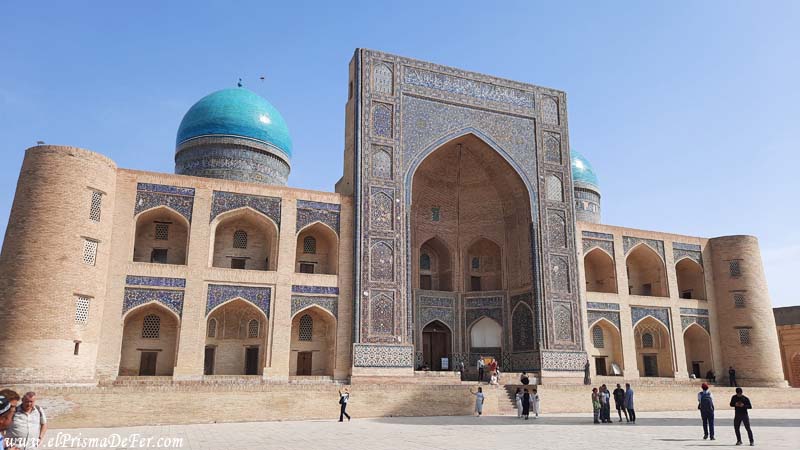 Arquitectura fascinante de las Madrazas de Uzbekistán