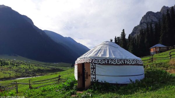 Yurta en Altyn Arashan - Kirguistán