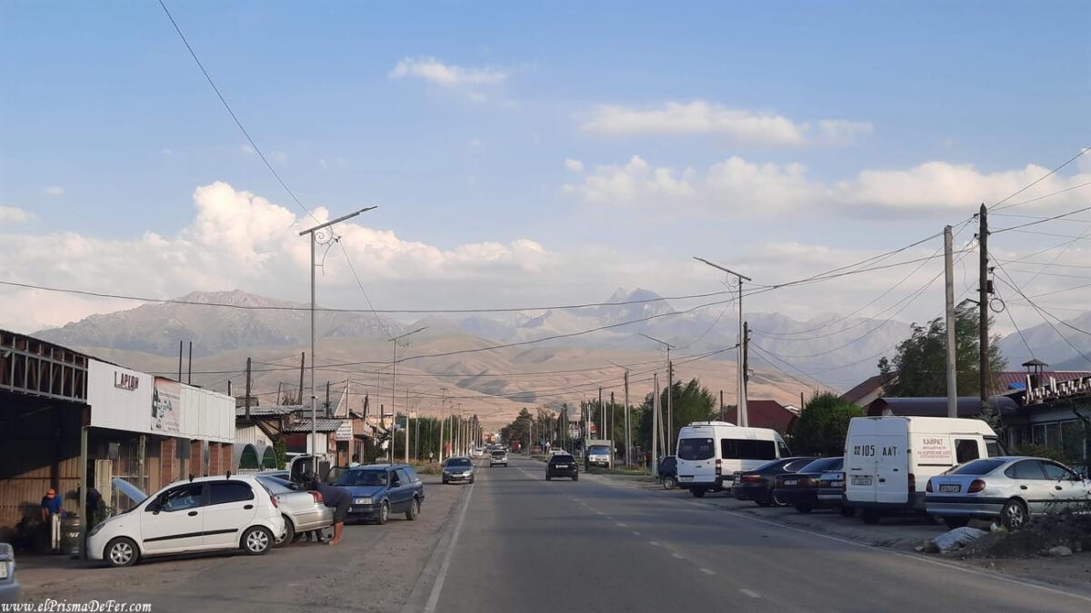 Karakol, ciudad base para hacer trekking en los alrededores