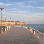 Malecón de Aktau con vistas al Mar Caspio - Kazajistán