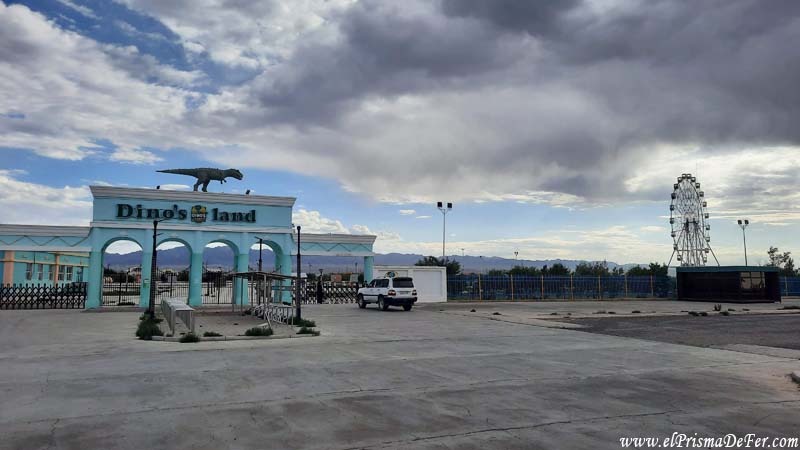 Un parque vacio en Dalanzadgad - Mongolia