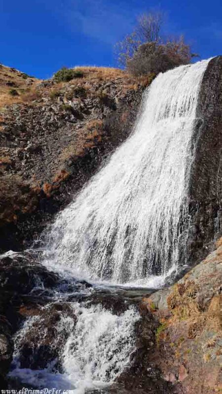 Cascada de Arsha, cerca de Kazbegi
