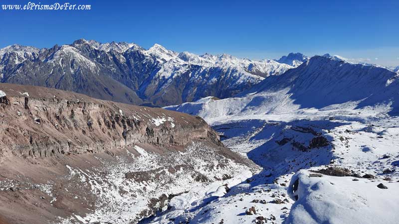 Vistas durante el trekking al Glaciar Gergeti