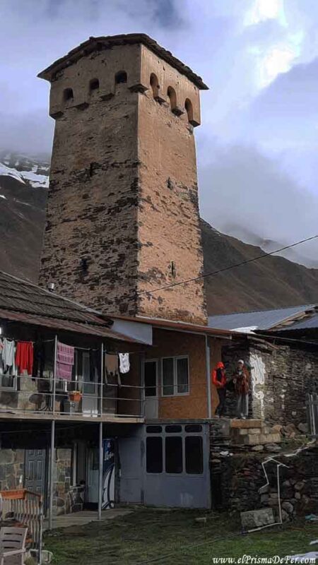 Guesthouse donde pasamos la noche en Ushguli