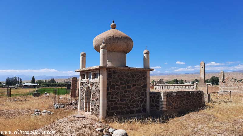 Tumbas con arquitectura islámica
