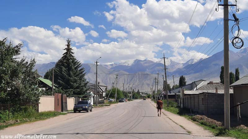 Kochkor, ciudad base para hacer el trekking al Lago Song Kul