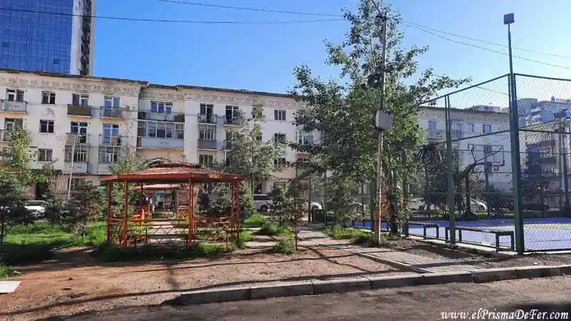 Un barrio típico en Ulán Bator, con estilo soviético