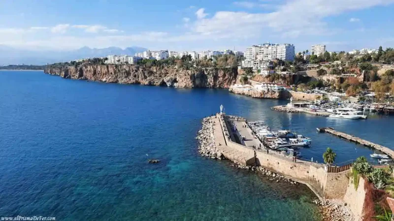 Costa del mediterráneo de Antalya - Turquía