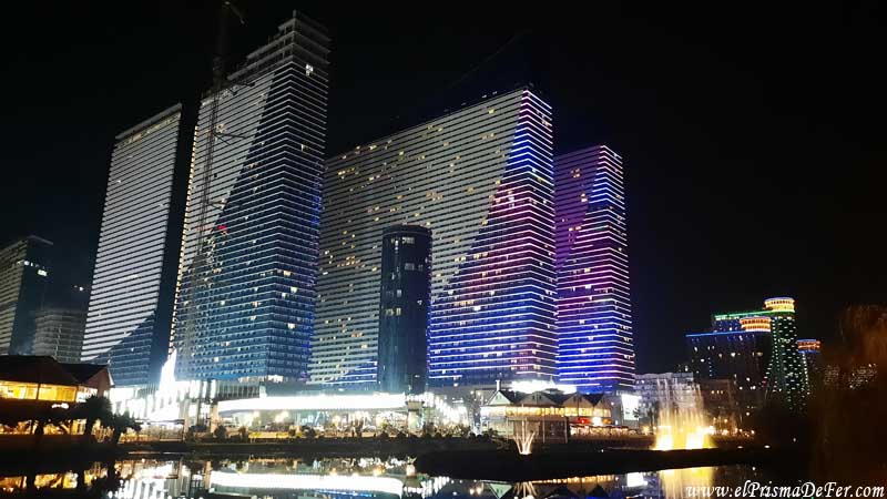 Hoteles de lujo en la costa del Mar Negro - Batumi
