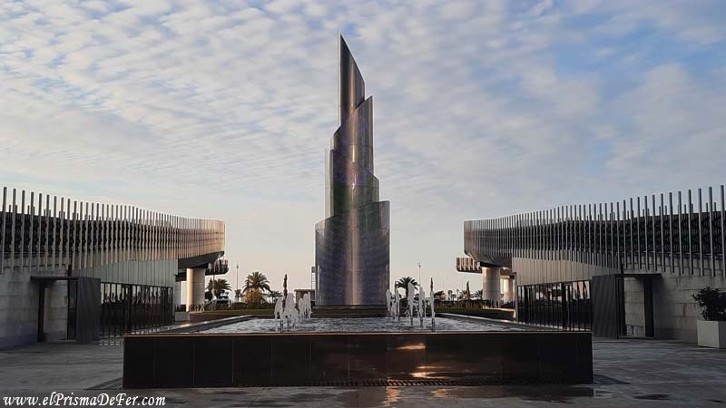 Batumi está repleto de esculturas y monumentos