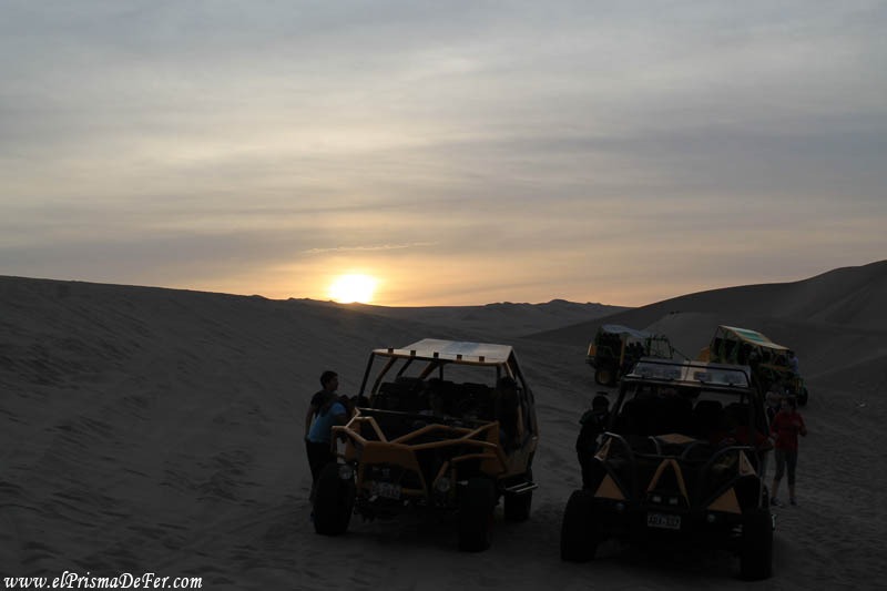 Tour de buggys, lo típico para hacer en el oasis