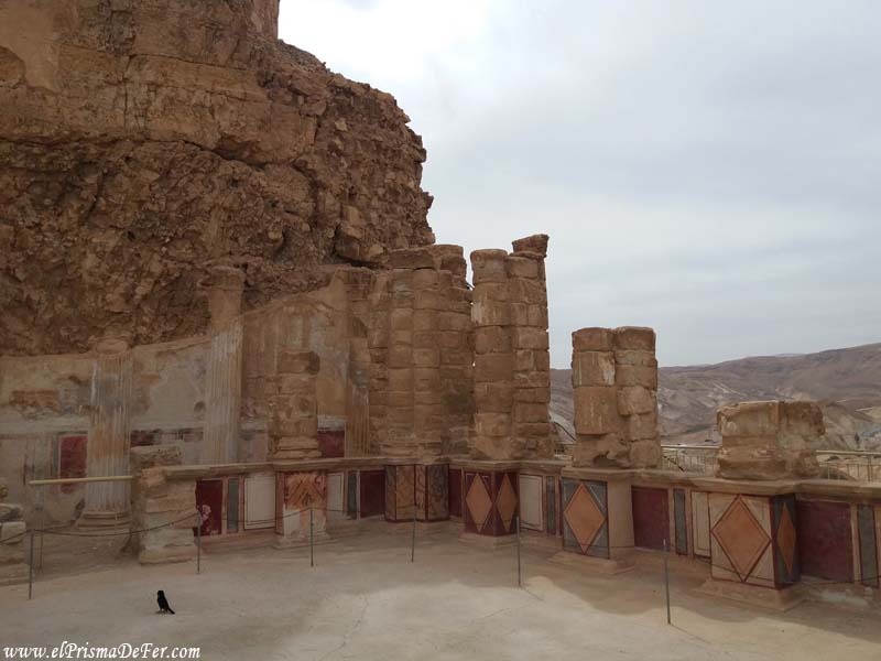 Columnas en las ruinas de la fortaleza de Masada