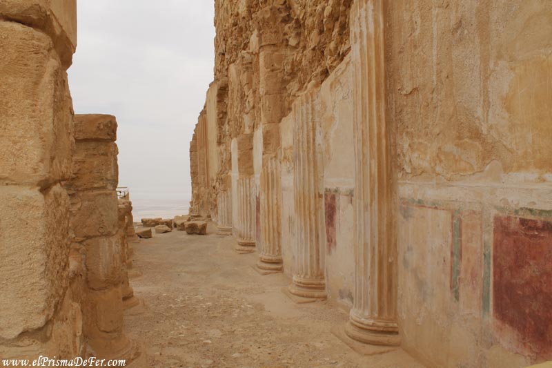 Pasillos dentro de la fortaleza de Masada