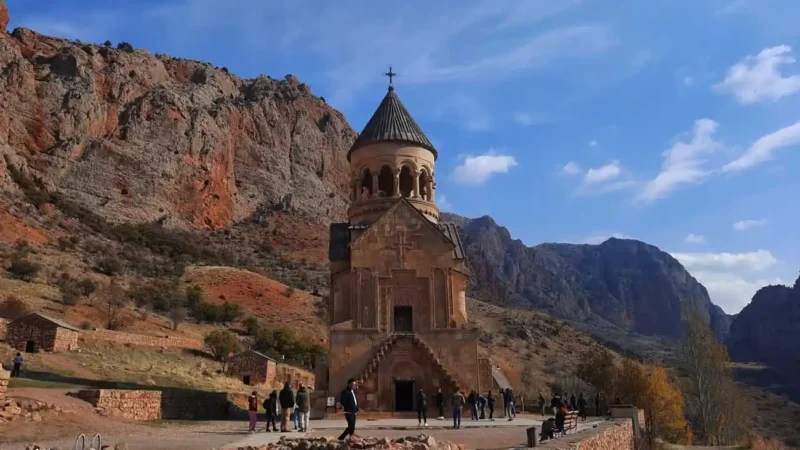 Cómo visitar el Monasterio de Noravank: qué ver con trekking incluido