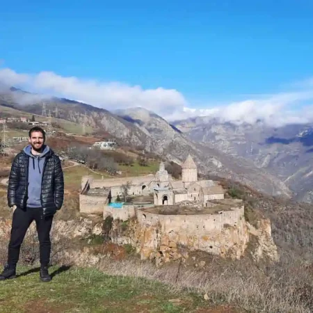 Goris y Monasterio de Tatev: como visitar la región sur de Armenia