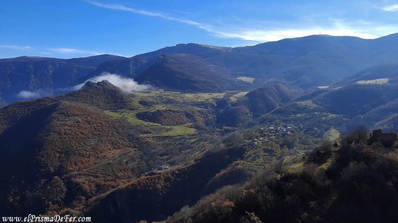 Paisajes que se ven desde el interior del Monasterio de Tatev