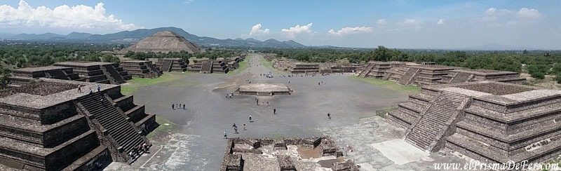 Vista panorámica del complejo Teotihuacan - México