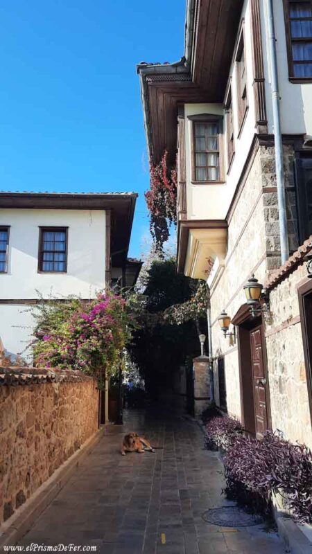Calles del centro Kaleiçi de Antalya
