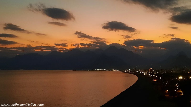 Atardecer en el Mar Mediterráneo - Antalya