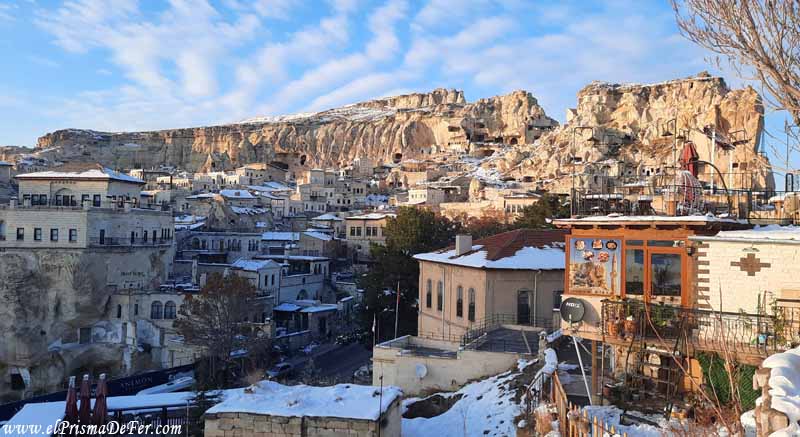 Cuevas en la ciudad de Ürgüp