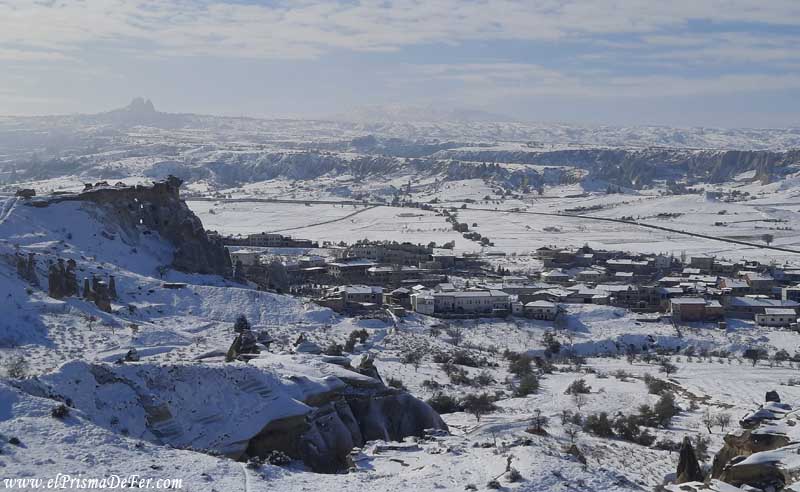 Vista de Capadocia nevada