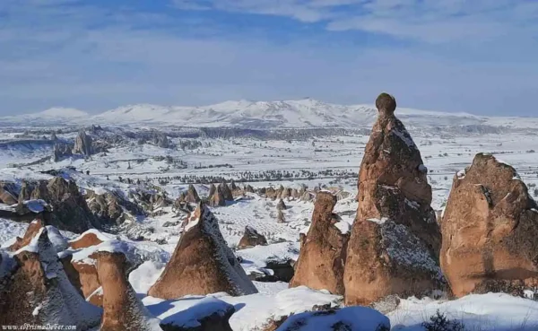 Paisajes de fantasía durante un trekking en Capadocia
