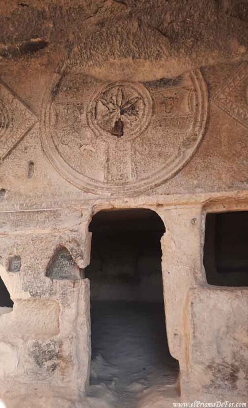 Iglesia de San Juan Bautista en el Castillo de Çavuşin - Capadocia