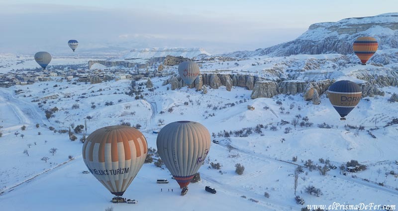 Los paisajes de Capadocia vistos desde las alturas lo hacen mas surreal